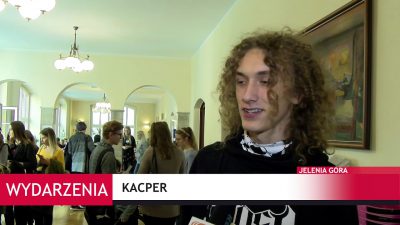 Młodzi ludzie sprawdzili jak to jest być osobą niepełnosprawną Młodzi ludzie sprawdzili jak to jest być osobą niepełnosprawną