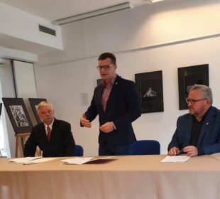 Muzeum Karkonoskie i Powiat Jeleniogórski będą budować markę Karkonoszy Muzeum Karkonoskie i Powiat Jeleniogórski będą budować markę Karkonoszy