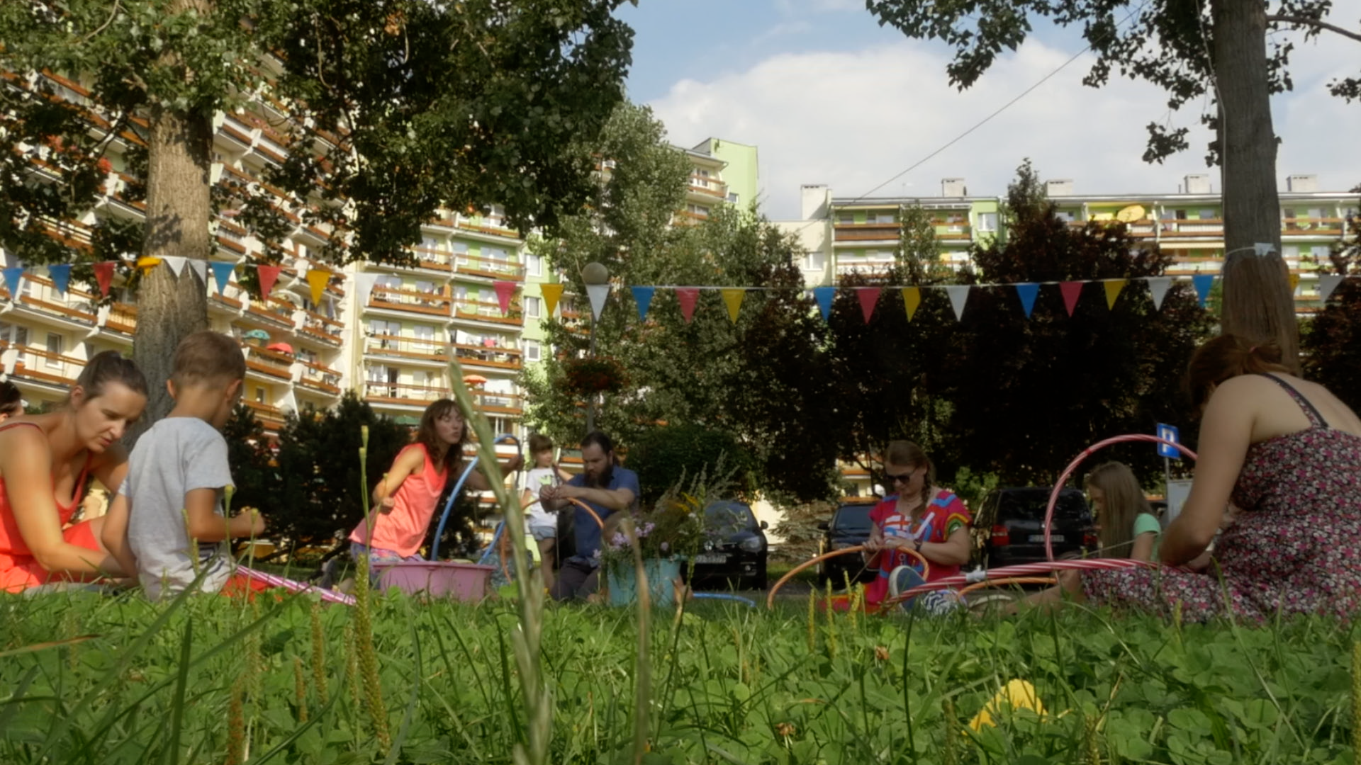 Artystycznie wśród blokowisk, czyli wakacyjna propozycja dla dzieci i rodziców