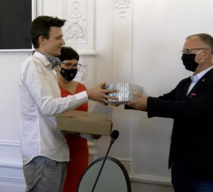 Sprzęt komputerowy dla dzieci z pieczy zastępczej