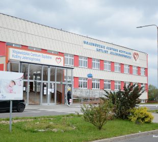 Koronawirus – nowe laboratorium przy szpitalu w Jeleniej Górze Koronawirus – nowe laboratorium przy szpitalu w Jeleniej Górze