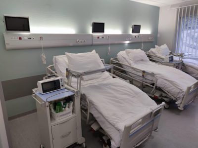 Modułowy szpital w Bolesławcu otwarty dla pacjentów