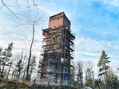 Renowacje Wieży na Sołtysiej Górze dobiegają końca.