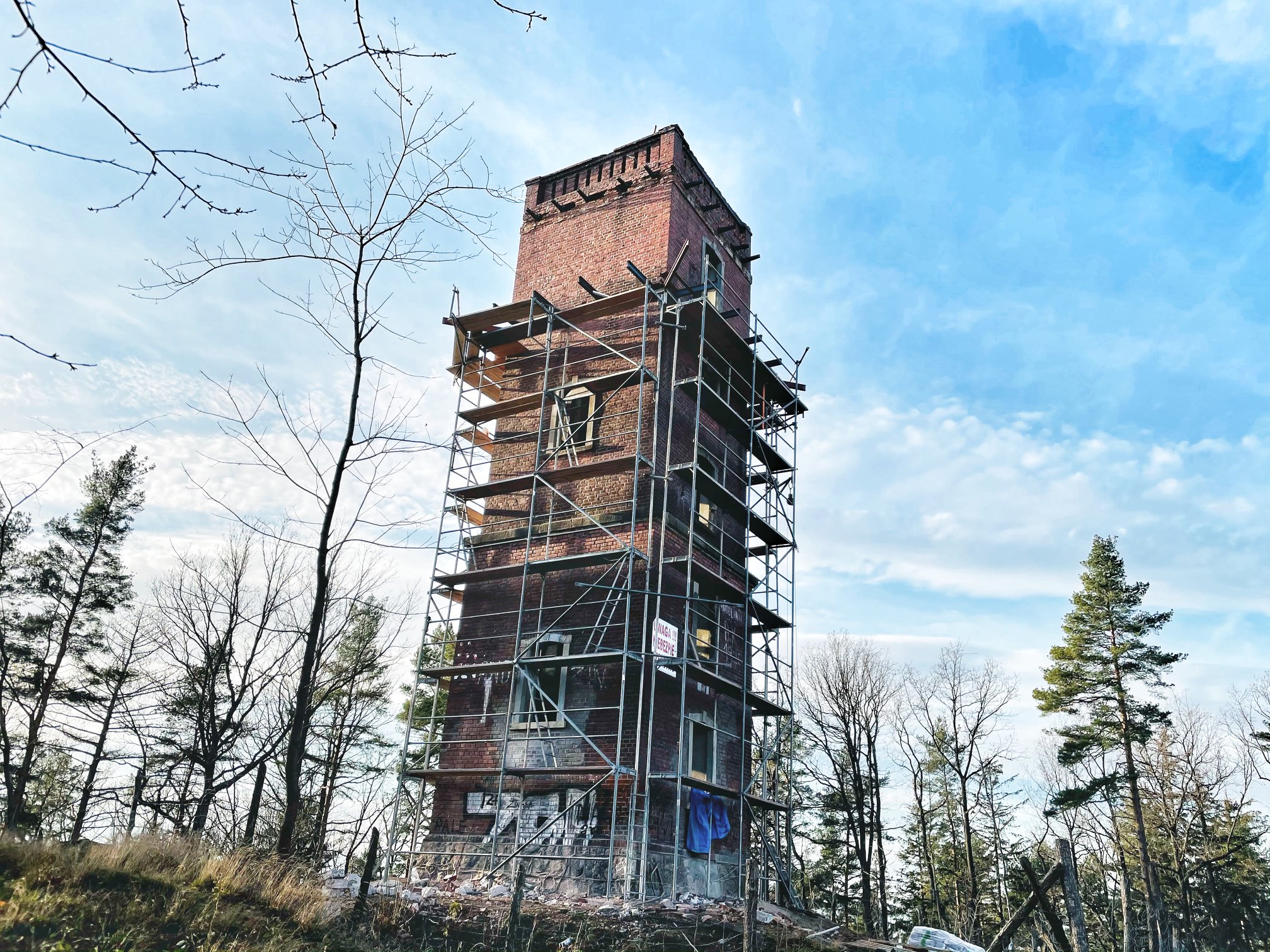 Renowacje Wieży na Sołtysiej Górze dobiegają końca.