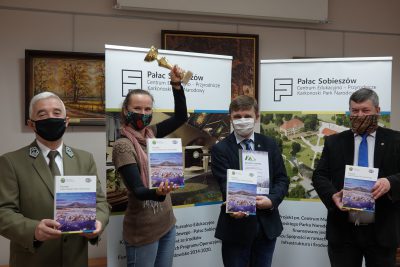 “Przyroda Karkonoskiego Parku Narodowego” najlepszą książką o górach “Przyroda Karkonoskiego Parku Narodowego” najlepszą książką o górach