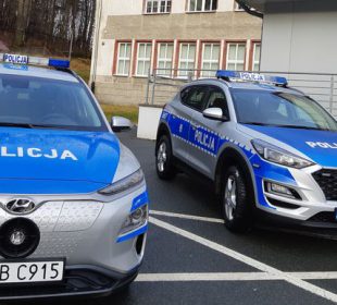Nowe radiowozy dla jeleniogórskiej policji.