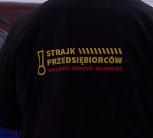 Mieszkańcy Karpacza walczą dalej! Chcą referendum Mieszkańcy Karpacza walczą dalej! Chcą referendum