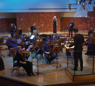 Filharmonia wreszcie zagrała przed publicznością Filharmonia wreszcie zagrała przed publicznością