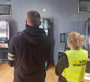 Nielegalne automaty do gier zarekwirowane przez policjantów Nielegalne automaty do gier zarekwirowane przez policjantów