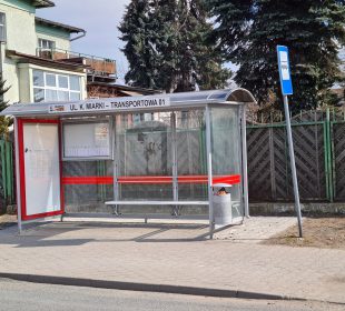 Nowe wiaty przystankowe staną w  Jeleniej Górze