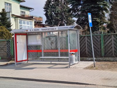 Nowe wiaty przystankowe staną w  Jeleniej Górze