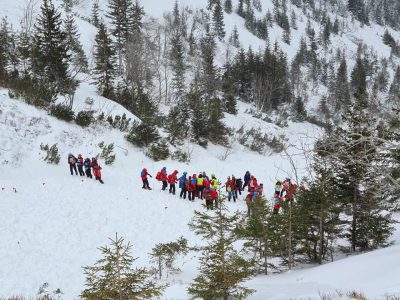 GOPR Karkonosze relacjonuje akcję lawinową w Białym Jarze