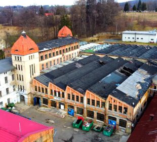 Jaka przyszłość czeka były Zakład Przemysłu Jedwabniczego DOLWIS w Leśnej?