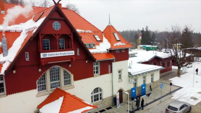 Odremontowany dworzec w Szklarskiej Porębie oddano do użytku