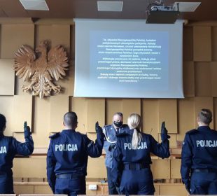 Kolejni funkcjonariusze zasilili szeregi jeleniogórskiej Policji