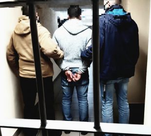 Po wyjściu z więzienia znęcał się nad bliskimi. Ponownie trafił do aresztu Po wyjściu z więzienia znęcał się nad bliskimi. Ponownie trafił do aresztu