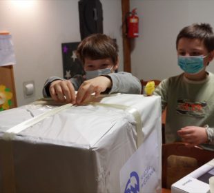 Piękny gest funkcjonariuszy i pracowników aresztu śledczego w Jeleniej Górze Piękny gest funkcjonariuszy i pracowników aresztu śledczego w Jeleniej Górze