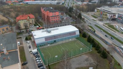 Masowy punkt szczepień w Jeleniej Górze niemal gotowy