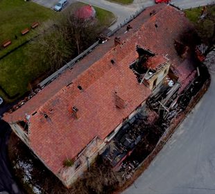 Czy minister przyjedzie i rozwiąże problem ratusza w Złotnikach Lubańskich ?