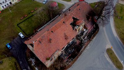 Czy minister przyjedzie i rozwiąże problem ratusza w Złotnikach Lubańskich ?