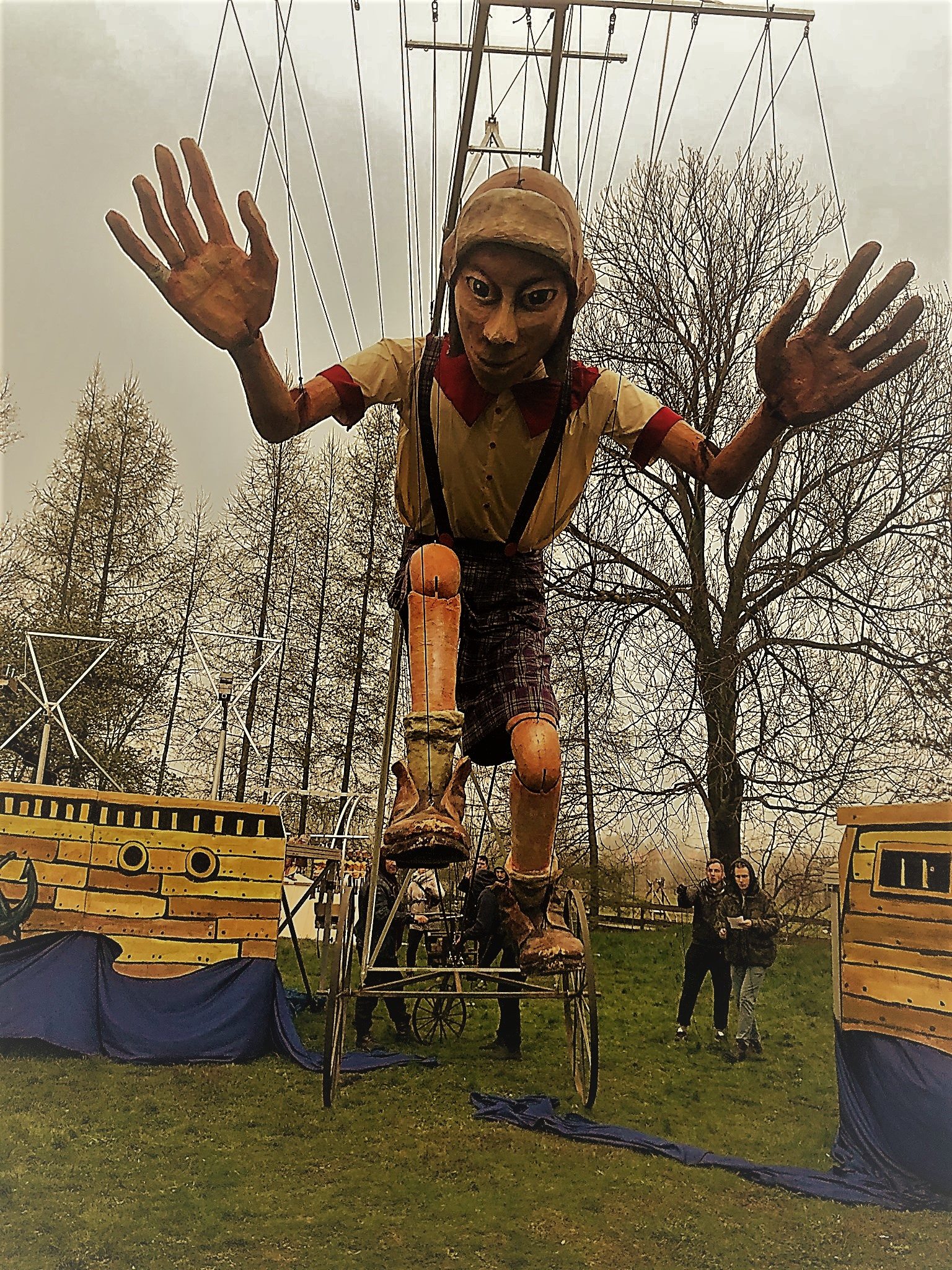 Kosmiczna podróż Guliwera- teatr lalek w Stacji Wolimierz