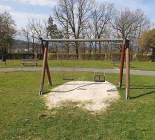 MPGK przygotowuje place zabaw MPGK przygotowuje place zabaw