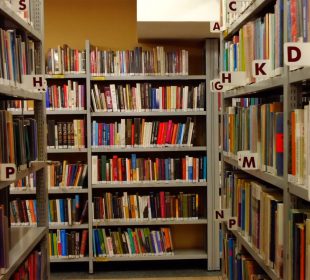 Książnica Karkonoska znosi część obostrzeń Książnica Karkonoska znosi część obostrzeń