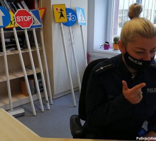 Mundurowi w sieci przygotowywali uczniów do egzaminu na kartę rowerową