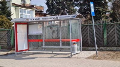 Jelenia Góra : Nowe wiaty przystankowe
