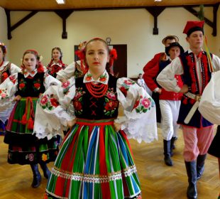 Zakochani w polskim folklorze