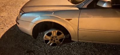 Jechał na samej feldze po „krajówce”