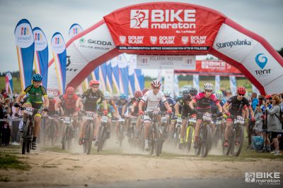 Adrian Brzózka wygrywa w Obiszowie. Bike Maraton jedzie do Kowar