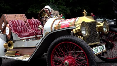 Wyścig klasyków motoryzacji Wyścig klasyków motoryzacji