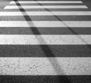 Jelenia Góra: Dziesięć przejść dla pieszych  zostanie doświetlonych przed końcem roku