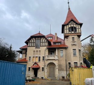 Jak idą prace przy Zabobrzańskim Zameczku?