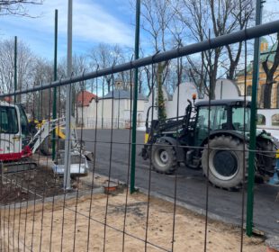 Budowa boiska przy Zespole Szkół Licealnych i Zawodowych nr 2 Budowa boiska przy Zespole Szkół Licealnych i Zawodowych nr 2