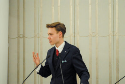 Jeleniogórzanin w Parlamencie Młodych w Senacie RP