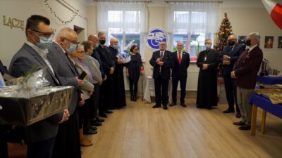 Wigilijne spotkanie Karkonoskiego Sejmiku Osób Niepełnosprawnych Wigilijne spotkanie Karkonoskiego Sejmiku Osób Niepełnosprawnych