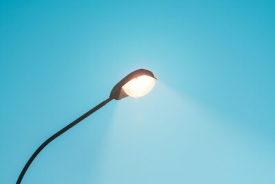 Niedziałające lampy uliczne