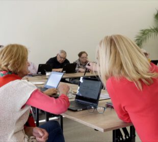 150 seniorów zdobyło cyfrowe kompetencje
