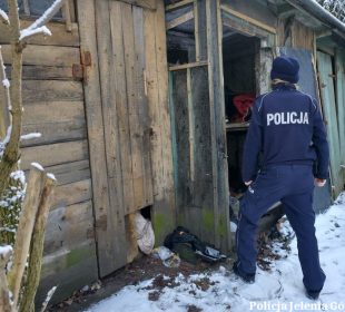 Na pomoc osobom bezdomnym ruszyli dzielnicowi Na pomoc osobom bezdomnym ruszyli dzielnicowi