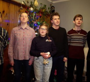 Świąteczne kolędowanie Świąteczne kolędowanie