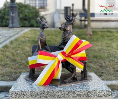 W Jeleniej Górze stanął kolejny jelonek