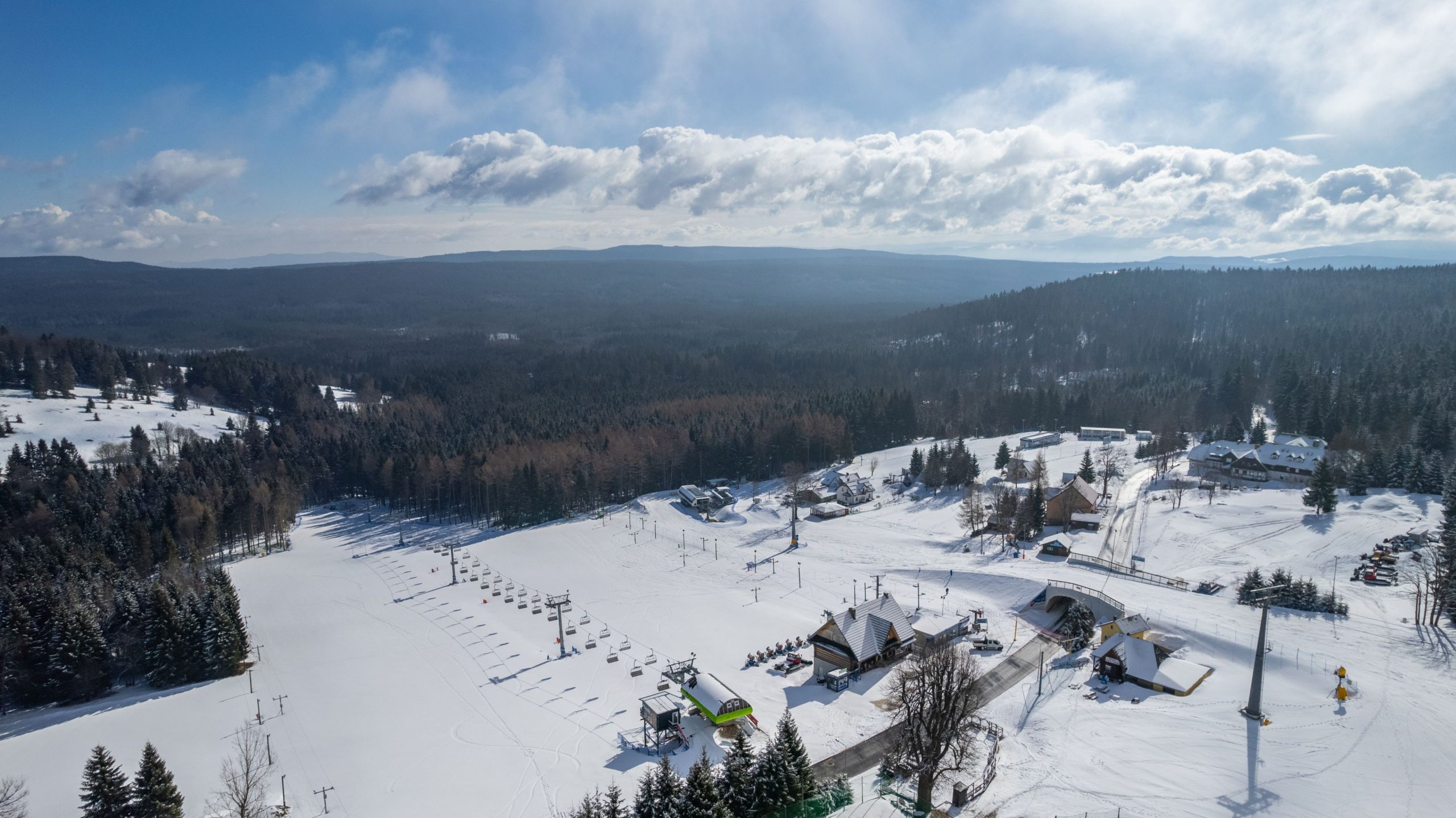 Wyciągi w Zieleńcu czynne w Wielkanoc Wyciągi w Zieleńcu czynne w Wielkanoc