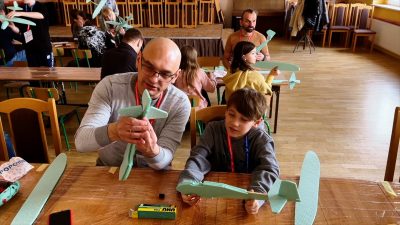 W Jeżowie Sudeckim wystartowali młodzi szybownicy W Jeżowie Sudeckim wystartowali młodzi szybownicy