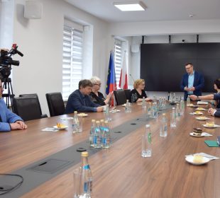 Wielkie sprzątanie Jeziora Pilchowickiego Wielkie sprzątanie Jeziora Pilchowickiego