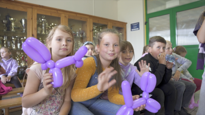 Gry, zabawy i pokaz magiczny