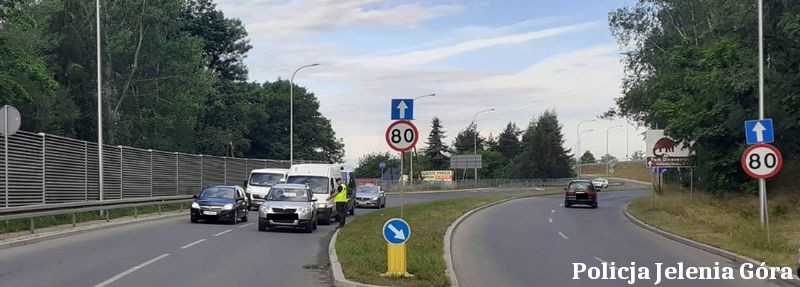 Policjanci jeleniogórskiej drogówki prowadzili działania “Trzeźwo do celu”