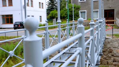 Kolejne odremontowane mostki w Kowarach