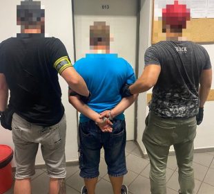 Pod pretekstem sprzedaży warzyw okradł właścicielkę mieszkania